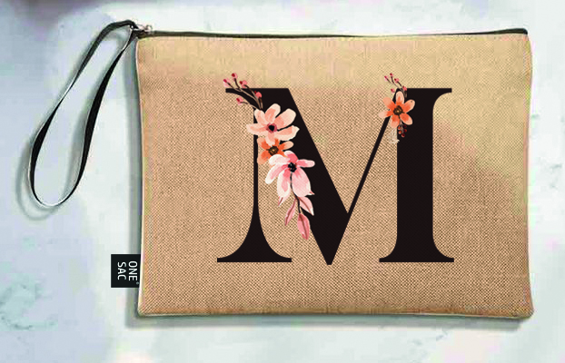 Bolso de mano letra m una pieza (diseño variado) (25×18×1 )